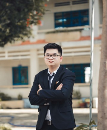 Trần