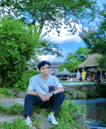 Hùng