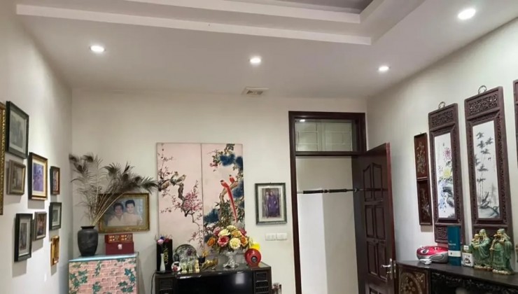 Mặt ngõ Phạm  Ngọc Thạch 55 4 giá nhỉnh 14 tỷ ô tô tránh kinh doanh đỉnh ngõ thông các ngã 


Mặt ngõ Phạm  Ngọc Thạch 55 4 giá