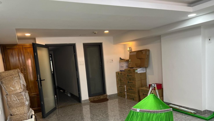 HOT HOT!! Bán Shophouse rẻ hơn gấp 15 giá thị trường
Chính chủ cần bán gấp căn CT1 Tầng trệt VCN Phước Hải, mặt tiền đường Tố Hữu, Nha Trang - Cơ