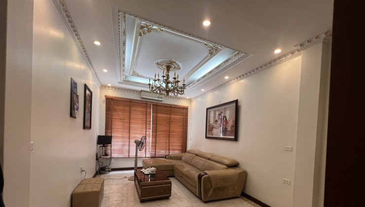 CẦN BÁN GẤP - PHỐ TÂN THUỴ 40.3m2 GIÁ 7.29 tỷ
NHÀ MẶT PHỐ - Ô TÔ - KINH DOANH SẦM UẤT