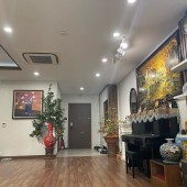 Chính chủ bán CHCC cao cấp Toà N03T2  khu Ngoại giao đoàn, phường Xuân Tảo, quận Bắc Từ Liêm. Căn góc, DT 171m2, 04 ngủ