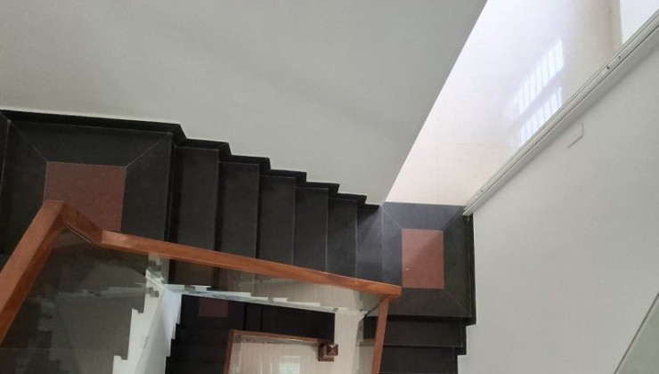 NHÀ ĐẸP Ở NGÀY GIÁ RẺ NHẤT KHU VỰC 5.5 TỶ 3 TẦNG 3 MÊ KIÊN CỐ.
GIÁP HẢI CHÂU, XÔ VIẾT NGHỆ TĨNH, HUỲNH TẤN PHÁT, HỒ NGUYÊN TRỪNG - 3 TẦNG TỰ XÂY