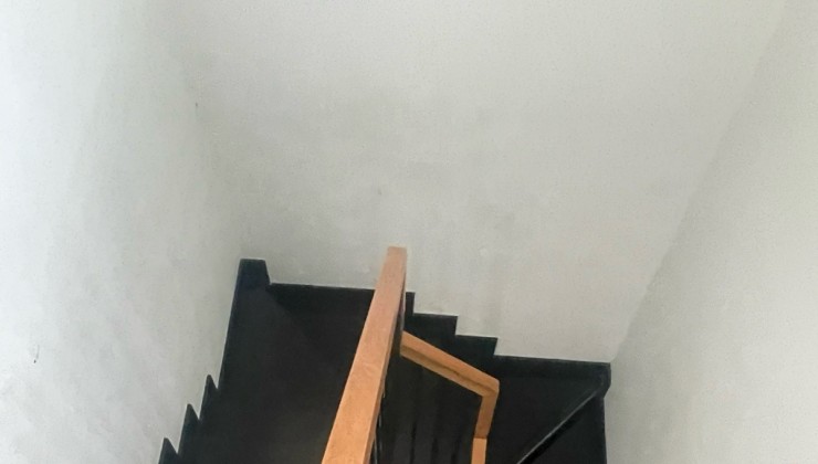 Gấp bán giảm mạnh đầu 6 tỷ
Nhà hẻm ba gác thông tứ phía Bùi Thị Xuân, P2, Tân Bình. Gần chợ Phạm Văn Hai 
Khu vực an ninh, hàng xóm toàn nhà cao