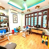 B.Á.N N.H.À Nguyễn Ngọc Vũ- Cầu Giấy, thiết kế đẹp phong cách, ở luôn chỉ với 5,x tỷ.