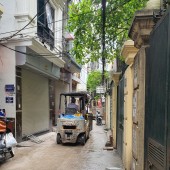 Bán Nhà Cầu Giấy 30m x 5 Tầng Mt 3.5m Giá 6.3 Tỷ.
