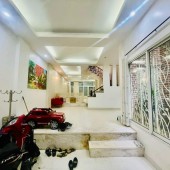 BÁN NHÀ PHỐ TRUNG KÍNH - CẦU GIẤY 
DIỆN TÍCH: 126 M2 x 6 TẦNG, MẶT TIỀN 6 M