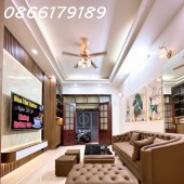 NHÀ HOÀNG MAI - Ô TÔ 30 MÉT - TẶNG FULL NỘI THẤT 
DT 38M ,4 tầng,MT 3.8m ,Giá chào hơn 5 tỷ