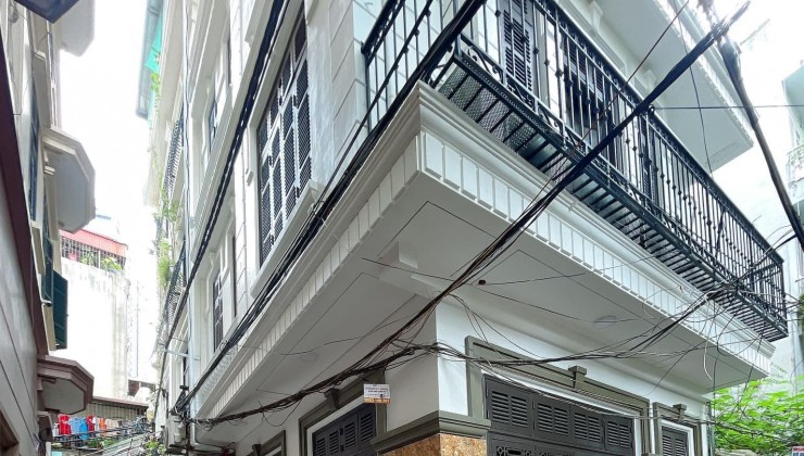 Cần  Bán  Căn Hộ  Chung cư 137 Nguyễn Ngọc Vũ Giá Chỉ Bằng Căn TT  Phải Nhanh Mới Còn⚜️
68M T2 3.6 tỷ Cầu Giấy