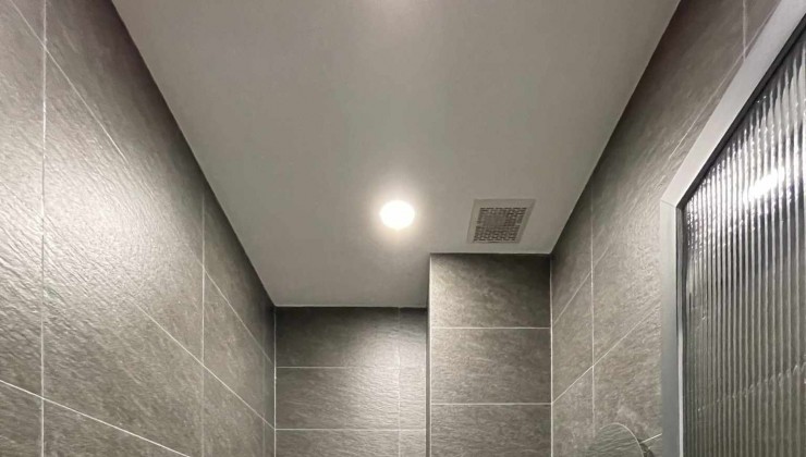 Bán nhà đường Phạm Hùng, full nội thất, có hầm , có thang máy, giá 16 tỷ