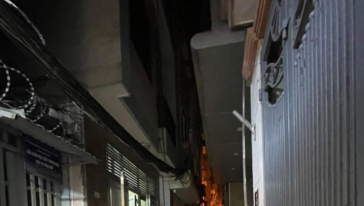 NHÀ LÔ GÓC NGÕ 445 NGUYỄN KHANG - CẦU GIẤY 
DT: 38M2 x 5T, MT: 3,4M, 7,65 TỶ