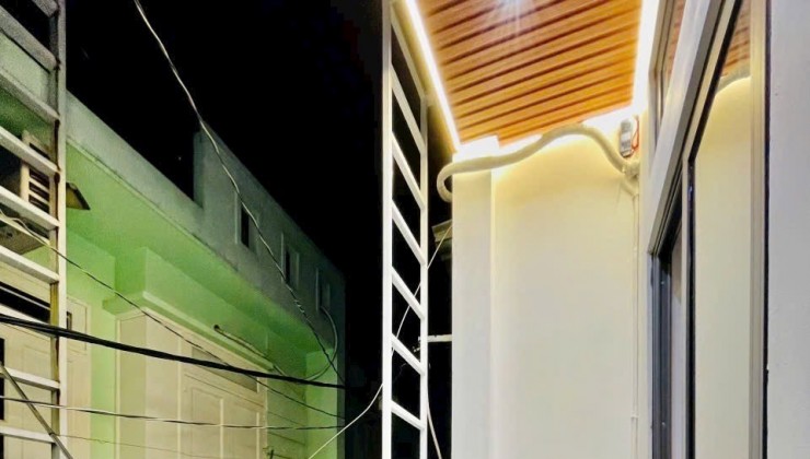 NHÀ MỚI SẴN NỘI THẤT, GẦN MẶT TIỀN, 3.7x9M 2 TẦNG
