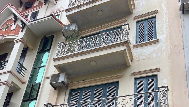 CẦN BÁN NHÀ GIẢNG VÕ 
DT: 59M 4T 5.8MT