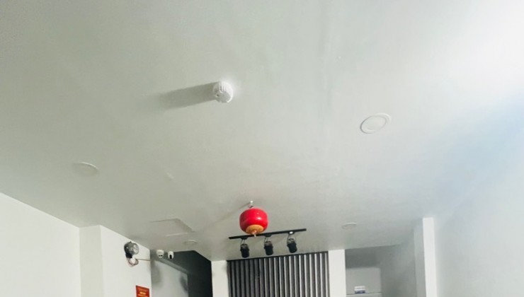 Bán Gấp Căn Nhà DV Sau TT Hội Nghị Quốc Gia – Ô tô đỗ cửa 

Dòng Tiền 720tr/năm – Đang cho thuê full phòng