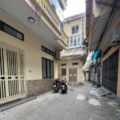 KIM HOA ĐỐNG ĐA 13M/5 TẦNG GIÁ 1.8 TỶ. NHÀ THỔ CƯ PHÁP Ý SỔ ĐỎ KHÔNG QUY HOẠCH NGÕ THÔNG

 KIM HOA ĐỐNG ĐA 13M/5 TẦNG GIÁ 1.8 TỶ. NHÀ THỔ CƯ PHÁP Ý