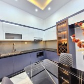 Chú Tuấn Bán Nhà Ở Cầu Giấy - Sang Mỹ Định Cư Cùng Con Zai
Nên Giá Bán Rẻ Giật Mình