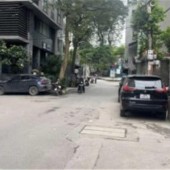 BÁN NHÀ GẦN HỒ TÂY 6T, 70M2, MT 6M, ÔTÔ NGỦ TRONG NHÀ, TM, NGÕ THÔNG,Ở NGAY, CHỈ  23 TỶ