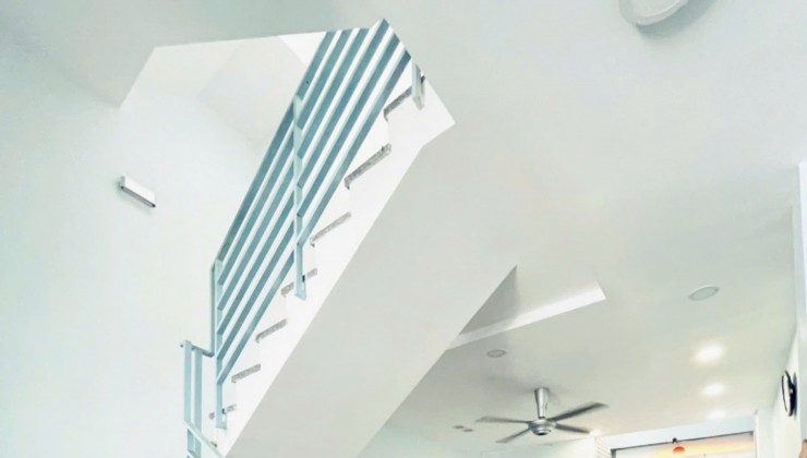 Nhà Lê Văn Quới - Ngã tư 4 Xã - HXH - 64m2 - NGANG 4M - CHỈ NHỈNH 5 TỶ