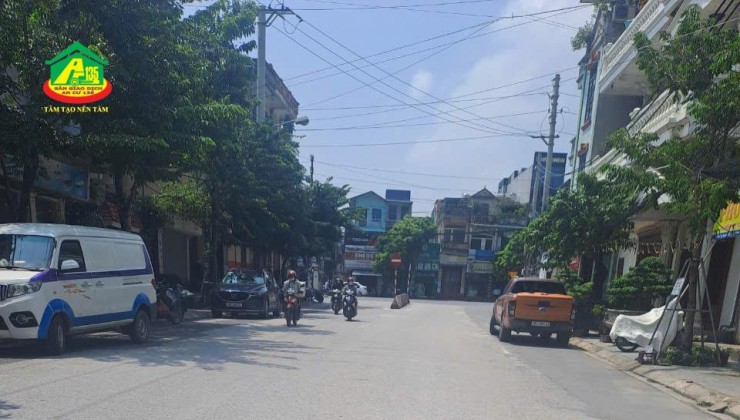 Bán Nhà Bích Đào
100m ra nguyễn Công Trứ