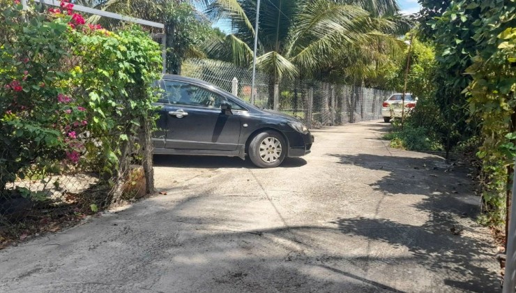 Bán đất An Sơn 46 (An Sơn 01 quẹo vào 200m).
bán đất An Sơn 32 Thành Phố Thuận An, Bình Dương 

Diện tích ngang 15m x dài 32m = 500m² (100m² thổ