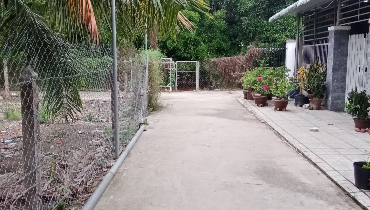 Đất Bán Mặt tiền An Sơn 32, Thuận An, Bình Dương Diện Tích  500m² thổ cư 100m².

Đường xe tải ra vào, vị trí đông dân sinh sống, Giá Rẻ.