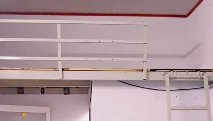 HOT- HOT, HÀNG NGỘP GIẢM SỐC TỪ 6,9 CÒN 5.5 TỶ.
NHÀ DƯƠNG BÁ TRẠC. P. 1. Q. 8, DT 75M2, HXH CÁCH CẦU NGUYỄN VĂN CỪ 200M.