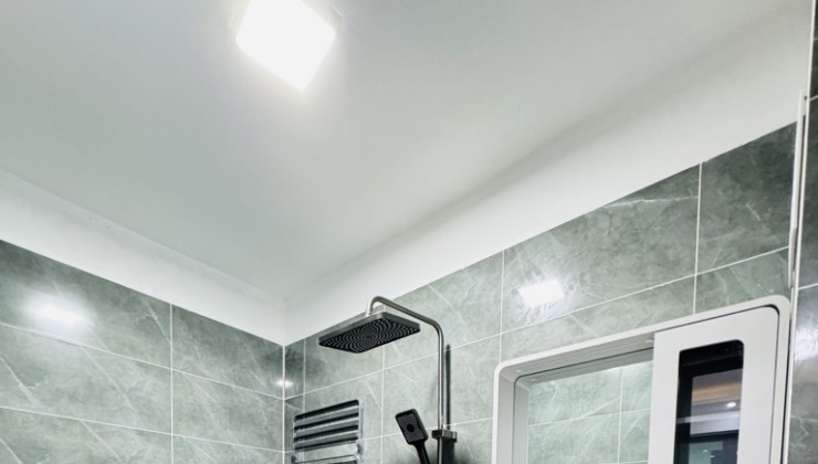 NHÀ 5 TẦNG YÊN HÒA, 45M2, MT 5M, NGÕ NÔNG, NỘI THẤT ĐẸP, Ở NGAY. 8,5 TỶ