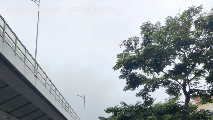 Gần ngã tư Chợ Mơ Minh Khai 40m, 2 tầng, mặt tiền 4.2m, 12.5 tỷ Hai Bà Trưng.
+ 15/9/2024 hạ chào 500 triệu, giá chào mới 12.5 tỷ.