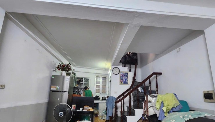 TÔI CẦN BÁN GẤP NHÀ NGAY  ĐÔ THỊ XA LA VỊ TRÍ CỰC ĐẸP GIÁ CHỈ 3,3 TỶ
ĐỂ Ở HOẶC ĐẦU TƯ DÒNG TIỀN 50TR