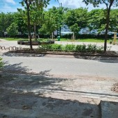 Bán Nhà Mặt Tiền Đường Số 7 (nối dài) khu nhà ở Bắc Lương Bèo, Tân Tạo A, Bình Tân. DT 120m2 x 5 tầng (6 x 20).
Giá 12.4 tỷ TL.
