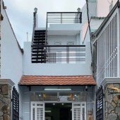 Sát mặt tiền hẻm xe hơi Q4
Ngang 6 Dài 3,65m 
Đúc bê tông 4 tấm 

HƠN 2,7 TỶ Q4