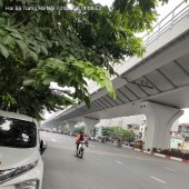 Gần ngã tư Chợ Mơ Minh Khai 40m, 2 tầng, mặt tiền 4.2m, 12.5 tỷ Hai Bà Trưng.
+ 15/9/2024 hạ chào 500 triệu, giá chào mới 12.5 tỷ.