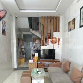 Nhà Trưng Nữ Vương, Hải Châu, 56m2 , giá 3 tỷ nhĩnh nhẹ
+ 56m2 nhà 2 tầng, 3PN, 2WC, sân để xe rộng rãi .
+ Kiệt Trưng Nữ Vương, trung tâm Hải