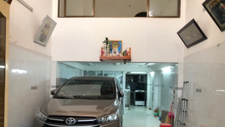 Bán Nhà Nguyễn Quý Yêm, P. An Lạc. Bình Tân. DT 67.3m2 x 4 tầng (4 x 17.2).
Giá 5.6 tỷ TL.