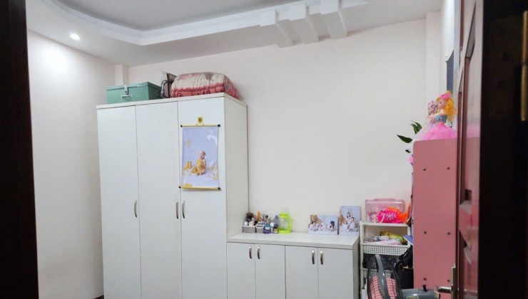 NHÀ DÂN XÂY - GẦN Ô TÔ - CỰC ĐẸP - 2 MẶT THOÁNG
