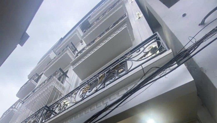 BÁN NHÀ NHÂN TRẠCH - PHÚ LƯƠNG - HÀ ĐÔNG - 45.5m x 5 tầng
lh: 0372413014