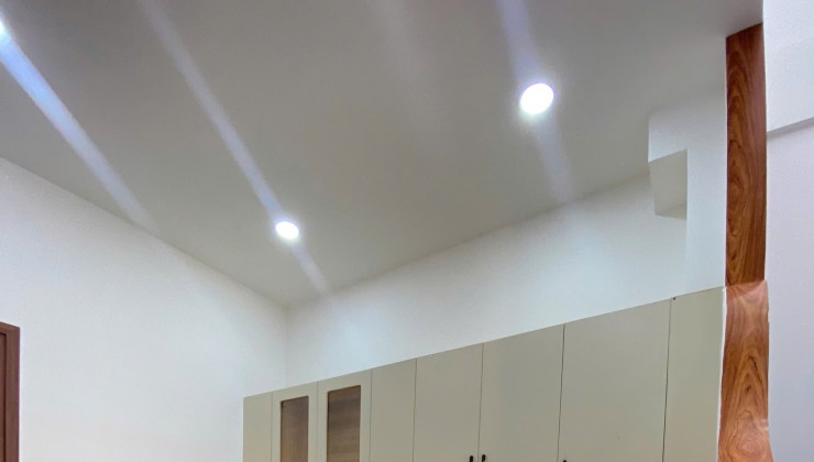 BÁN NHÀ BÌNH THẠNH HBG 60M2 2 TẦNG BTCT 3 PN SÁT MT NGUYÊN HỒNG 5.3 TỶ.