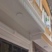 Bán nhà
Nhà 4 tầng ,DT 42m2, đường Lý Sơn, Long Biên -Giá 6,4 tỷ ,0902318197