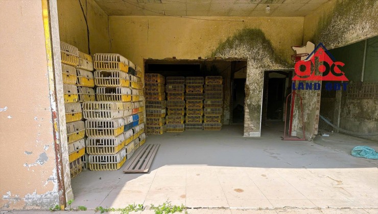 D383
BÁN LÔ ĐẤT có sẵn xác nhà 1 lầu 1 trệt  SỔ RIÊNG FULL THỔ CƯ_ 170m2 ngang 8m Phường Tân Biên