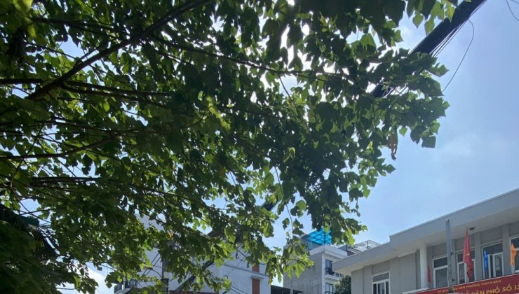 Siêu phẩm Ngọc Thụy - Nhà đẹp 4 tầng, ô tô vào tận nhà, chỉ 9.5 tỷ!
 • Diện tích: 46m² x 4 tầng, thiết kế hiện đại, tối ưu không gian sống.