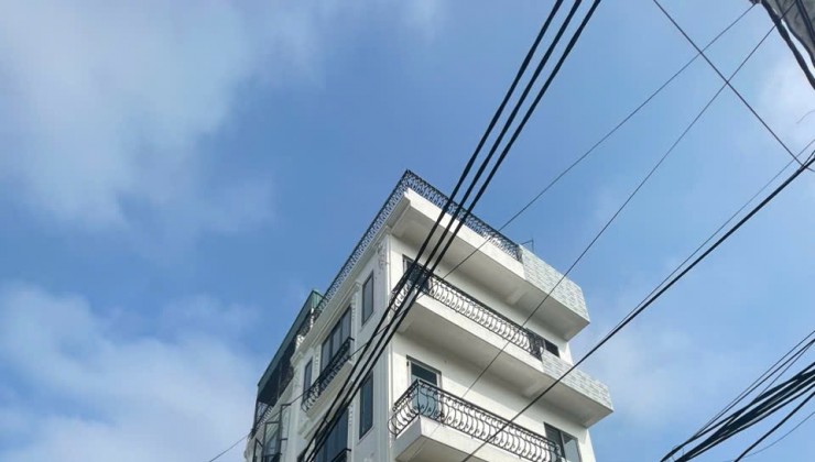 Tìm đâu 1 căn nhà đẹp hơn 
2 mặt tiền rộng rãi căn góc 5 tầng xây mới ô tô đỗ cửa ngõ to thoáng KV PHÚ LƯƠNG