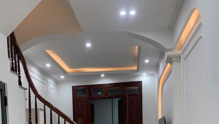 BÁN NHÀ LA KHÊ- HÀ ĐÔNG ,SÁT Ô TÔ, LÔ GÓC 3 THOÁNG 
BÁN NHÀ DÒNG TIỀN CAO 
4 tầng 4 ngủ, giá 3 xxx có thương lượng
Liên hệ: 0944432018 xem nhà
