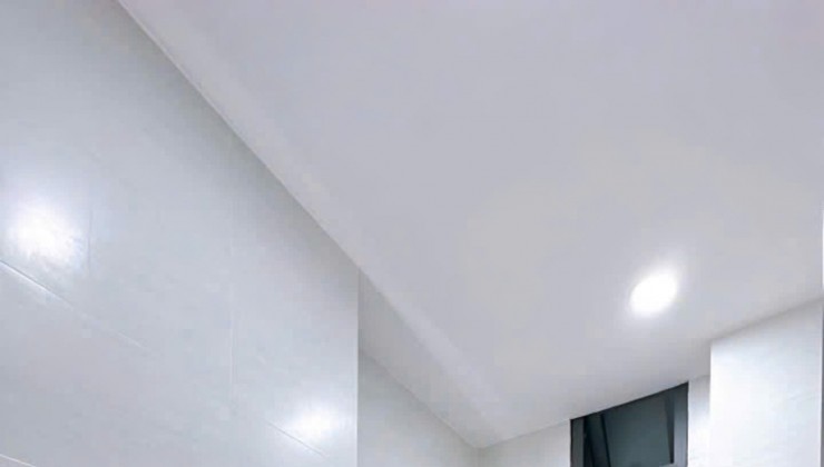NGAY SÁT MẶT TIỀN Q4
NHÀ ĐÔI NGANG 7.7 DÀI 7.8  XÂY MỚI 4 TẤM 
CHỈ 89 TRIỆU M