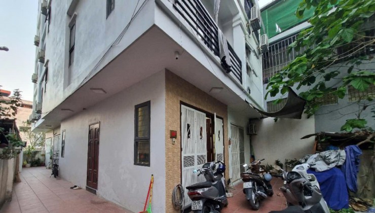 CHỦ NHÀ CẦN BÁN GẤP CĂN NHÀ TẠI NGỌC THUỴ LONG BIÊN. 30M, 5 TẦNG, MẶT TIỀN 4,1M. GIÁ NHỈNH 5 TỶ
NHÀ MỚI ĐẸP, XÂY CHẮC CHẮN , VIEW HỒ,PHÂN LÔ VUÔNG