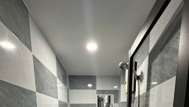 NGANG 4,3 NỞ TÀI LỘC 4.5 DÀI 7.5
3 TẤM CÓ TỶ HƠN