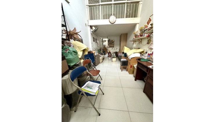 Bán nhà Thoại Ngọc Hầu. Giá chỉ 3 tỷ. 
Phú Thạnh, Tân Phú