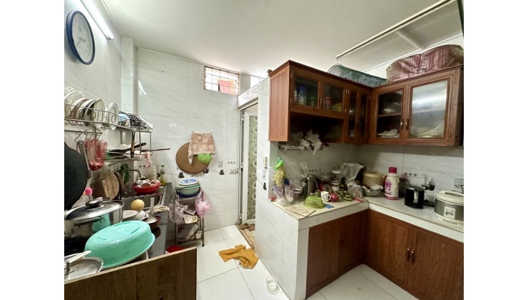 Bán nhà Thoại Ngọc Hầu. Giá chỉ 3 tỷ. 
Phú Thạnh, Tân Phú