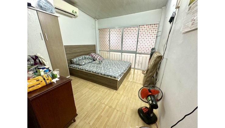 Bán nhà Thoại Ngọc Hầu. Giá chỉ 3 tỷ. 
Phú Thạnh, Tân Phú