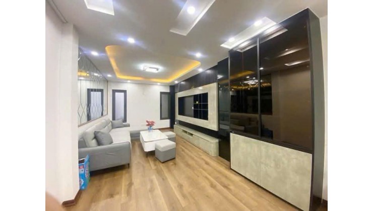 BÁN NHÀ PHỐ THÚY LĨNH, HOÀNG MAI 6 TỶ
NHÀ ĐẸP 3 THOÁNG - 50 Ô TÔ TRÁNH