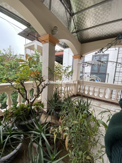 Chủ nhà mót tiền cần bán gấp nhà lô góc 2 mặt thoáng, oto vào tận nhà phố Vương Thừa Vũ